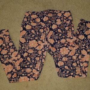 OS Lularoe leggings